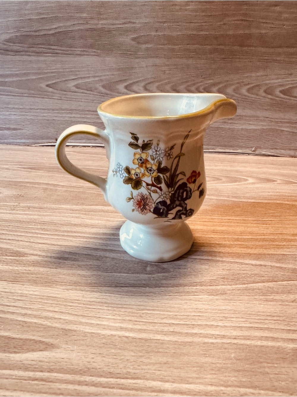 Mikasa Heritage IMARI BOUQUET Creamer Excellent Pre-Owned Condition